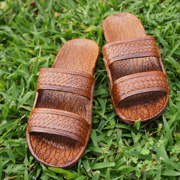 pali_hawaii_sandals_classic_brown3_grande